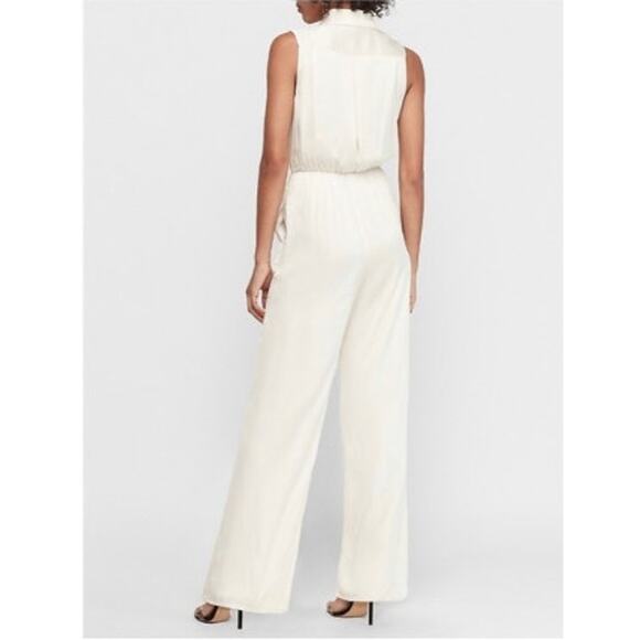 New NWT Express x Karla Sleeveless Satin Look Wide Leg Jumpsuit In Ivory XL - Picture 2 of 14